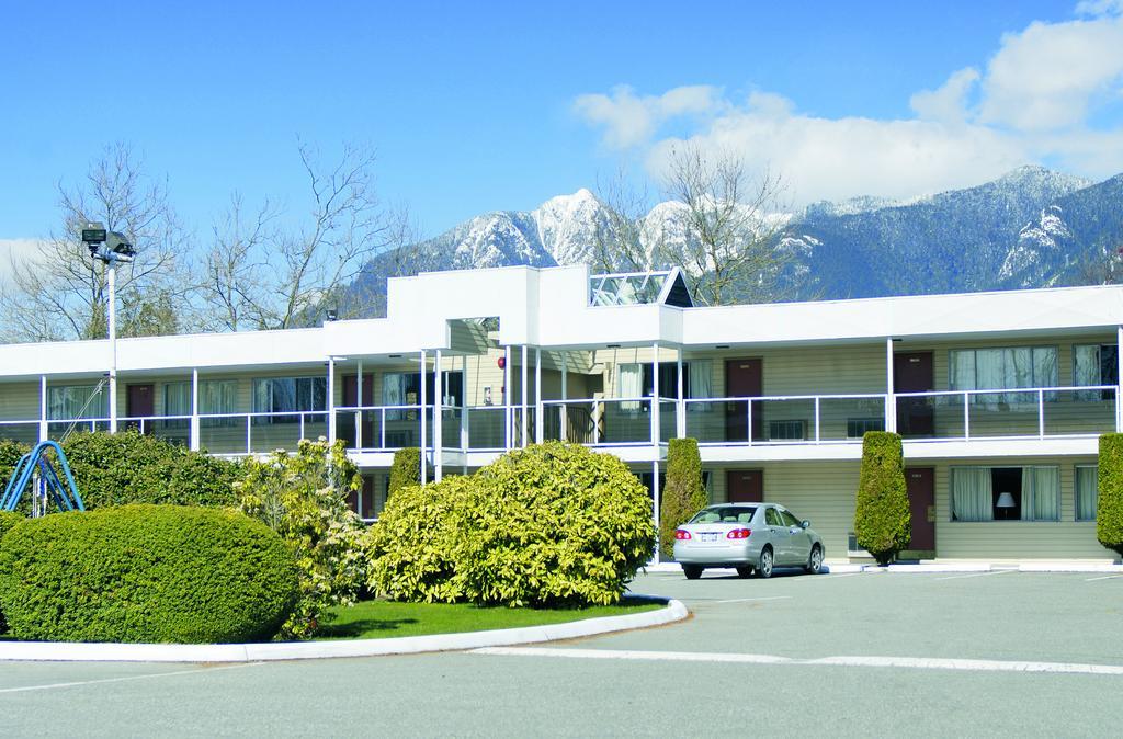 Grouse Inn West Vancouver Exteriör bild